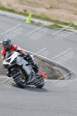 media/Mar-05-2023-TrackXperience (Sun) [[a95d40e56a]]/Group 2/session 2 turn 4/